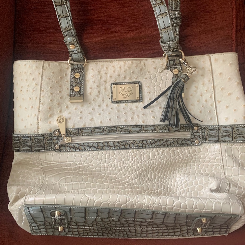 Travel Tote